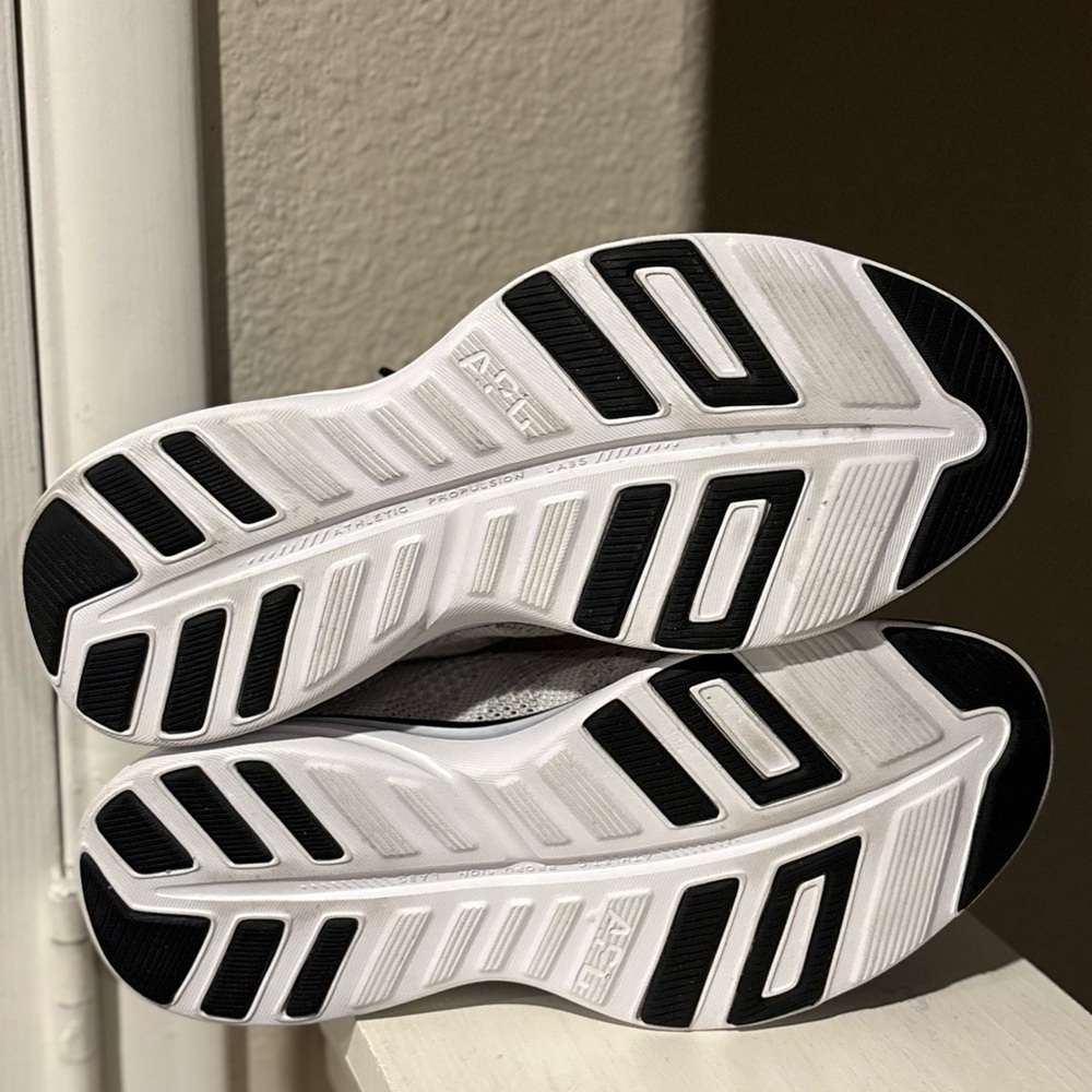 APL Shoes Women's Size 6 Black Gray White Techloom Pro Running Casual Sneakers - Picture 8 of 9